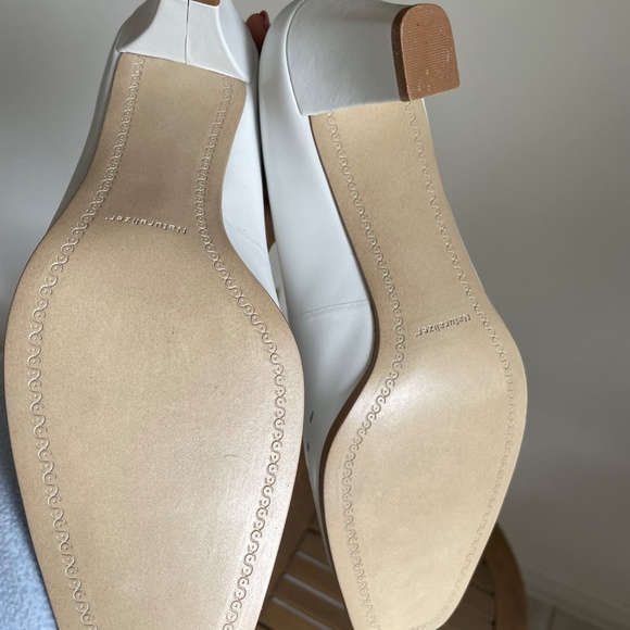 White Genuine Leather Naturalizer Shoes 8 1/2 W - Picture 4 of 5